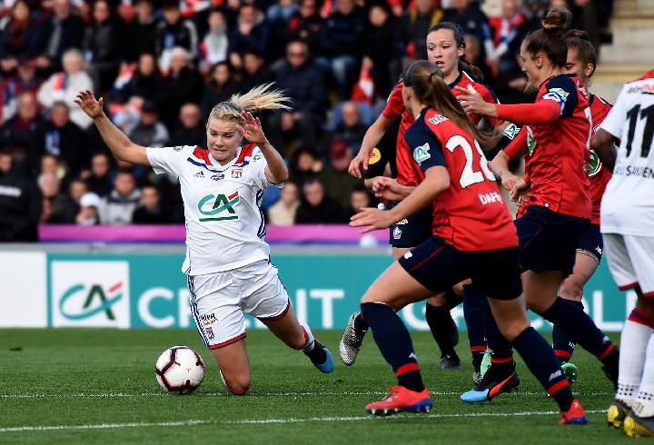 包含里昂内部会议纪要流出——今晚临场应变，法国杯使命明确，阵容厚度经受考验的词条